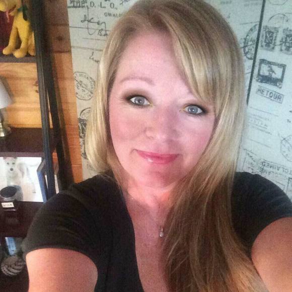 Meet your Posher, Tara - Picture 1 of 1